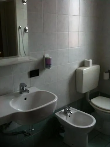 **  Hotel Le Corti Pitstop Ferrara Italien