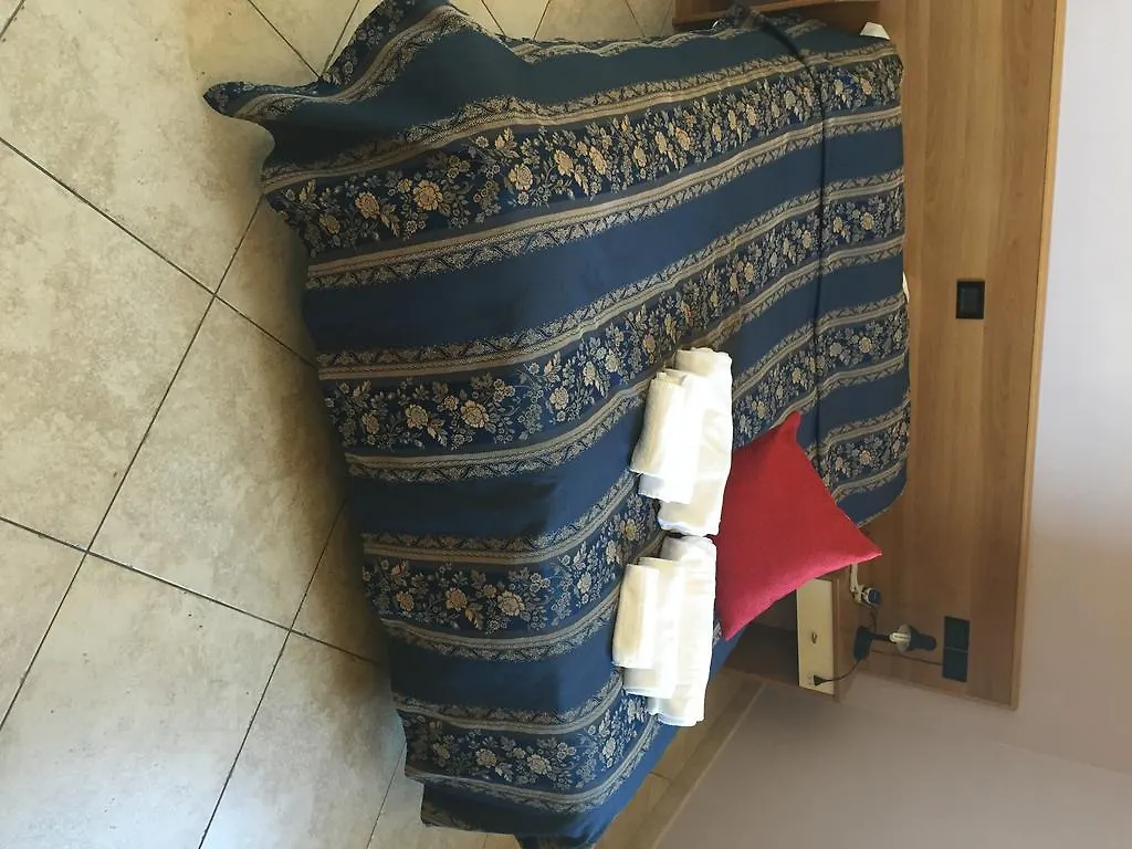Hotel Le Corti Pitstop Ferrara 2*,  Italien