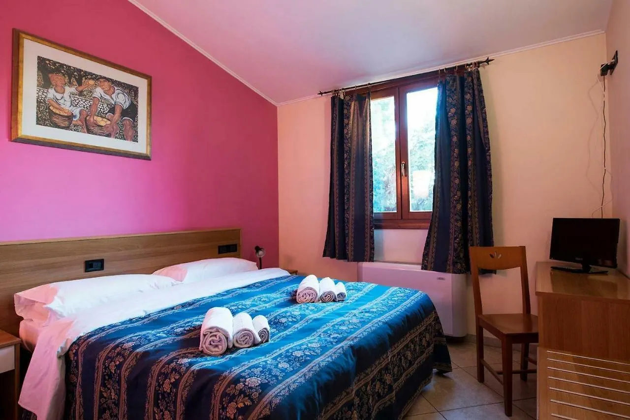 Hotel Le Corti Pitstop Ferrara